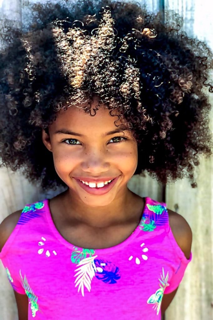 Little girl with afro
