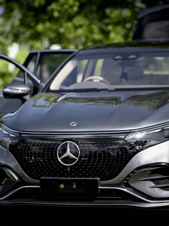 Arrive In Style: The Mercedes-Benz All-Electric Experience by CCAH